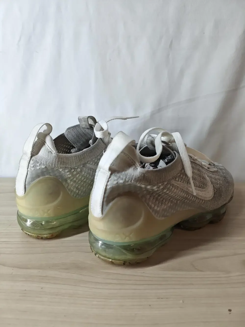 Nike Air VaporMax 2021 Flyknit Shoes Mens Size 7 Gray White Running Comfort